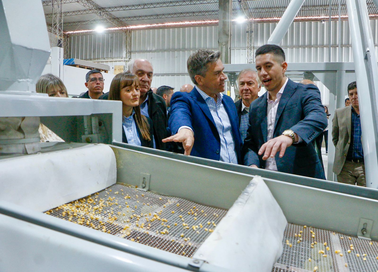 *DÍA DE LA INDUSTRIA: ZDERO INAUGURÓ LA AMPLIACIÓN DE LA PLANTA DE OVNI Y ENTREGÓ PROMOCIONES INDUSTRIALES*