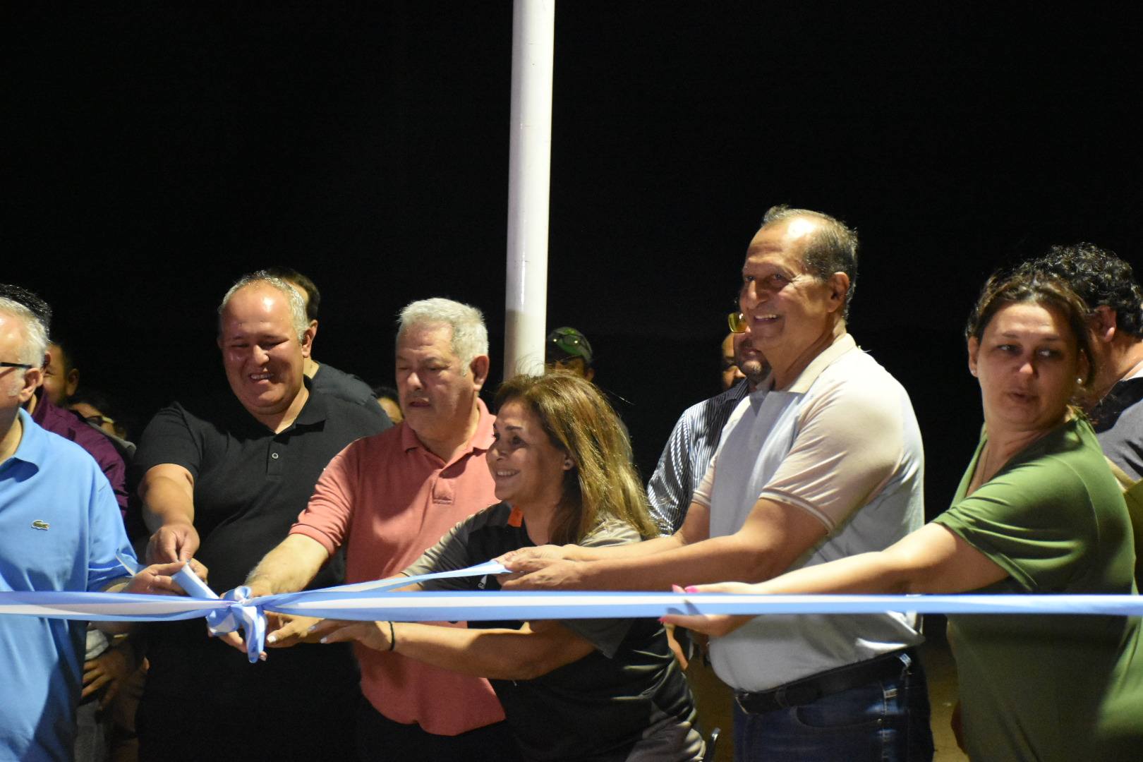 VILLA ÁNGELA INAUGURÓ LA ILUMINACIÓN DEL ACCESO NORTE CON UNA OBRA INTEGRAL QUE TRANSFORMA EL SECTOR