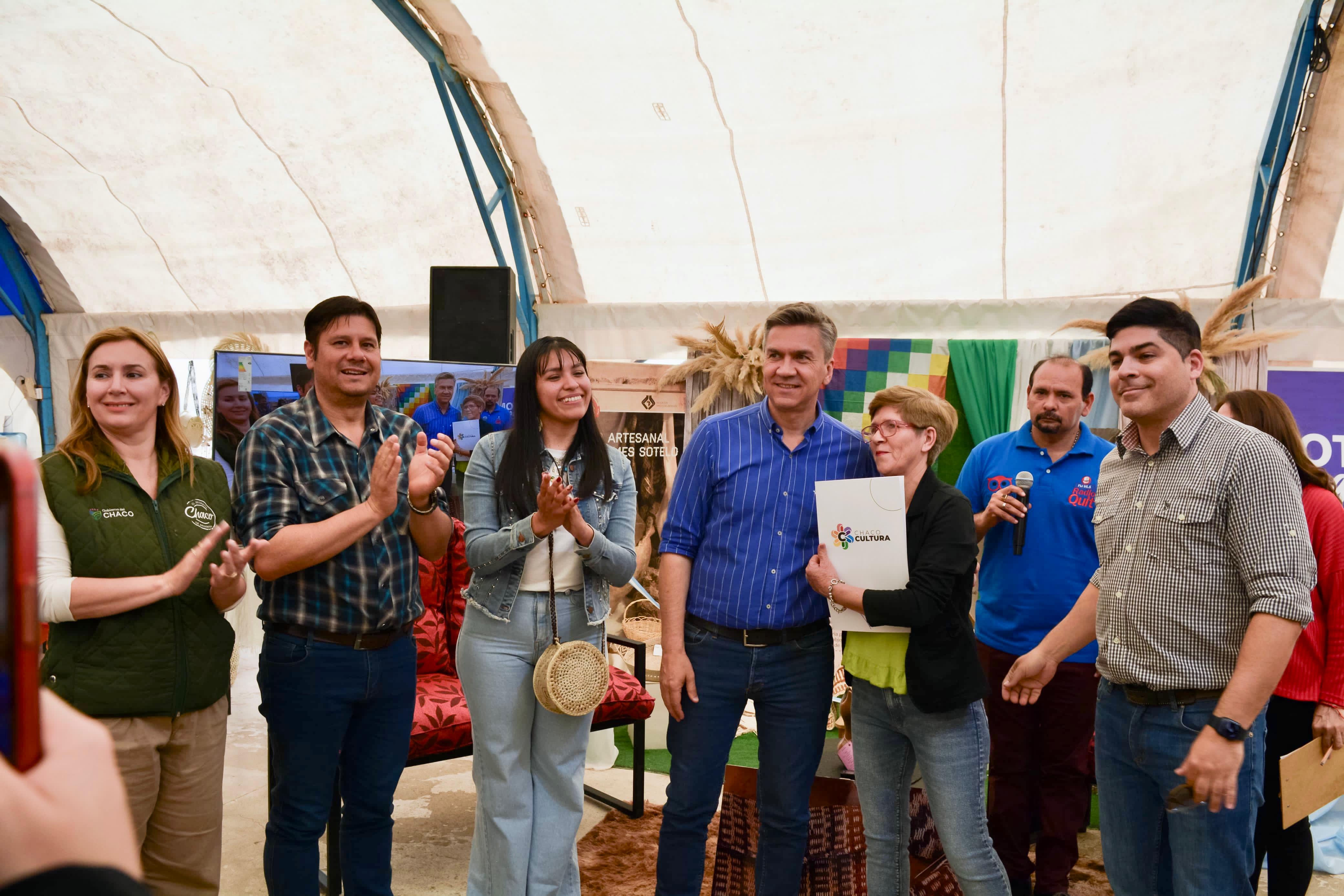 QUITILIPI: EL GOBERNADOR ZDERO ACOMPAÑÓ HOY LA 47º FERIA DE ARTESANÍA ABORIGEN CHAQUEÑA “RENÉ JAMES SOTELO”