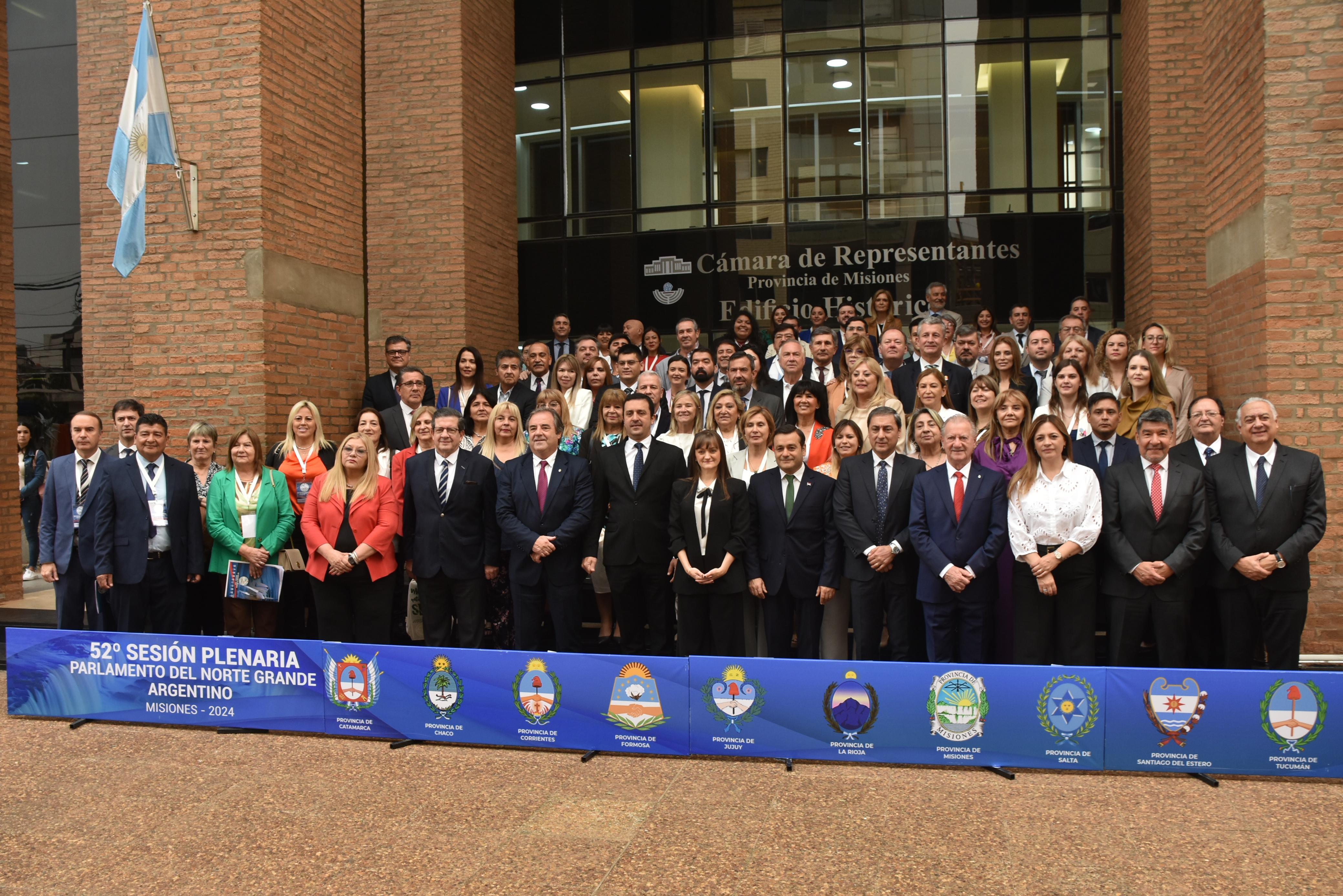 LA VICEGOBERNADORA PARTICIPA DEL 52° PLENARIO DEL PARLAMENTO DEL NORTE GRANDE, CLAVE PARA IMPULSAR EL DESARROLLO DE LA REGIÓN