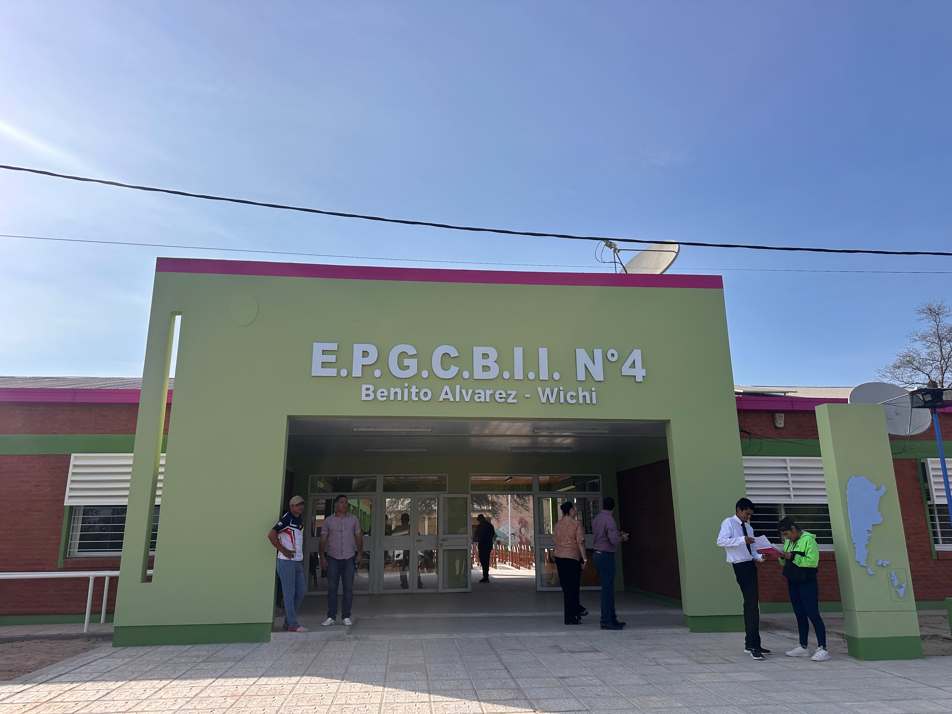 *WICH&Iacute;-EL PINTADO: ZDERO INAUGUR&Oacute; A NUEVO EL EDIFICIO DE LA ESCUELA BILING&Uuml;E INTERCULTURAL N&deg;4*