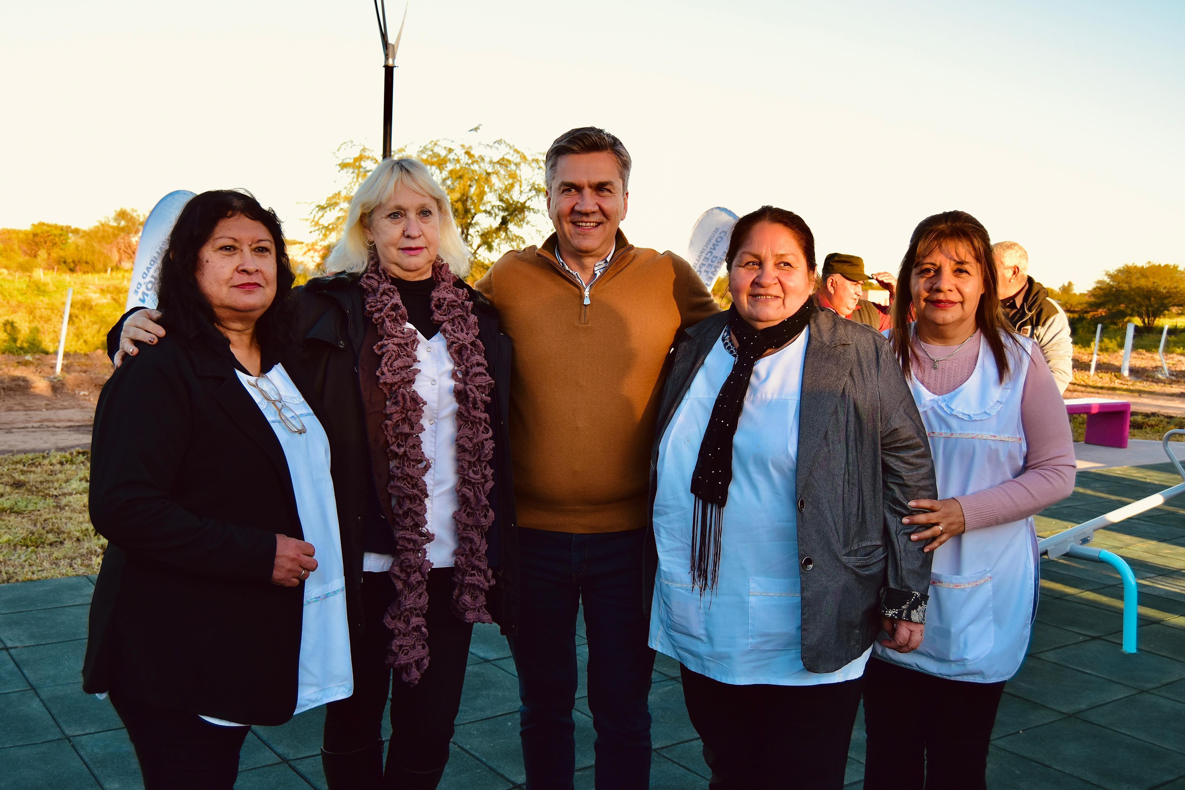 CONCEPCIÓN DEL BERMEJO: EL GOBERNADOR ZDERO INAUGURÓ LA PLAZA DE LAS INFANCIAS. ADEMÁS, ACORDÓ LA MEJORA Y AMPLIACIÓN DEL REGISTRO CIVIL