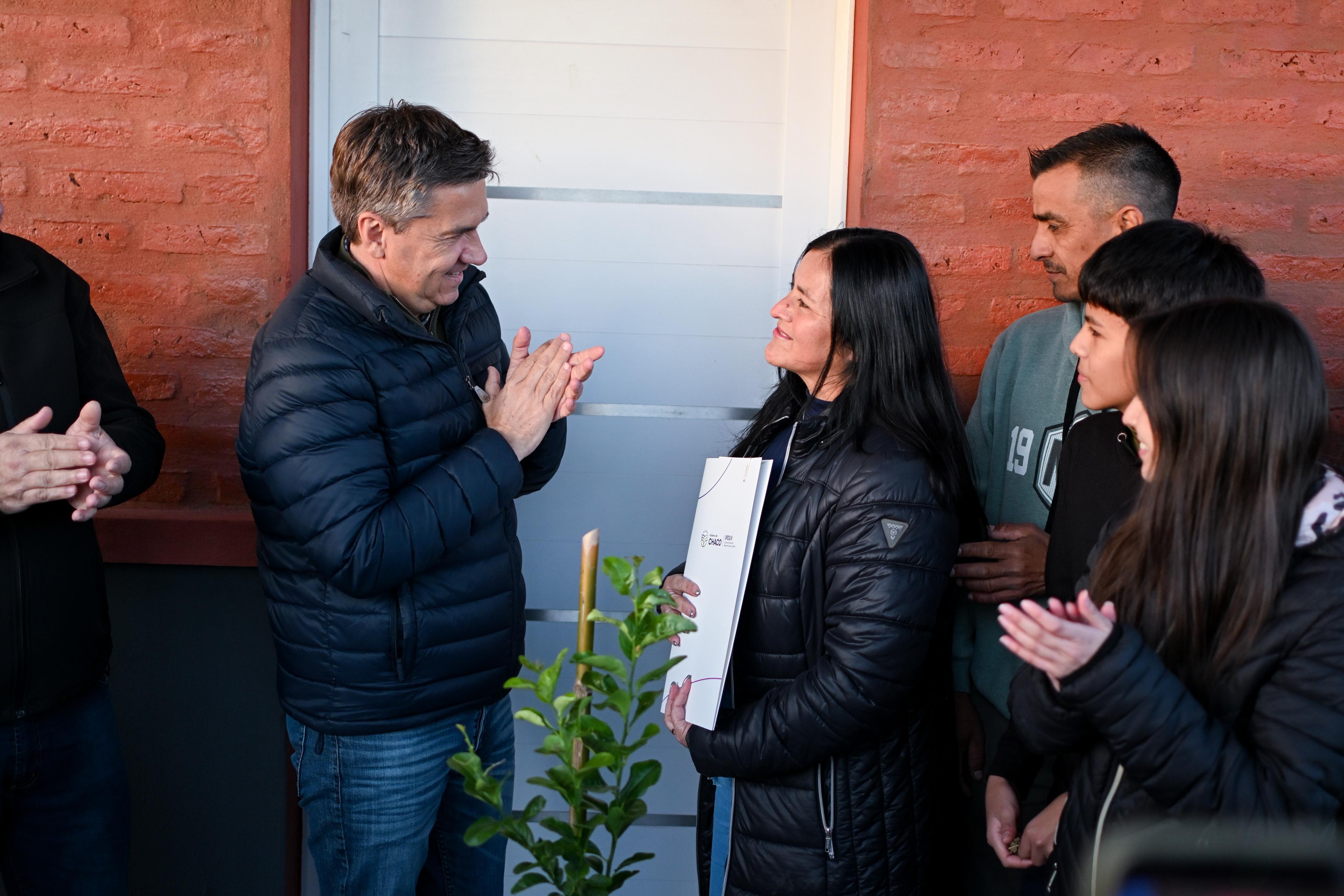 *UN NUEVO COMIENZO: FAMILIAS DE CORONEL DU GRATY ACCEDIERON A SU VIVIENDA PROPIA*