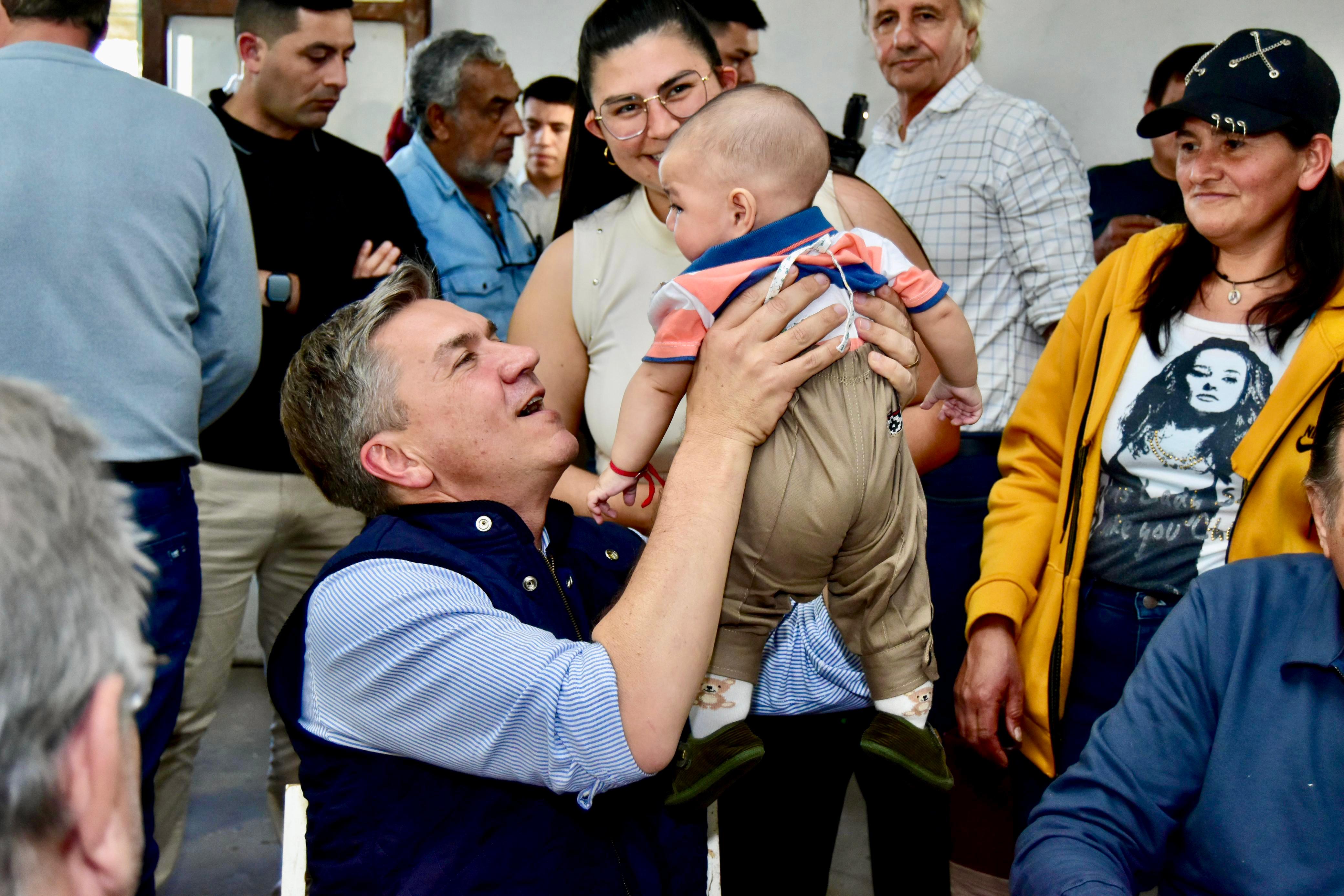 EN QUITILIPI, EL GOBERNADOR ZDERO ACOMPAÑÓ EL LANZAMIENTO DE UNA NUEVA EDICIÓN DE LA CABALGATA DE LA FE