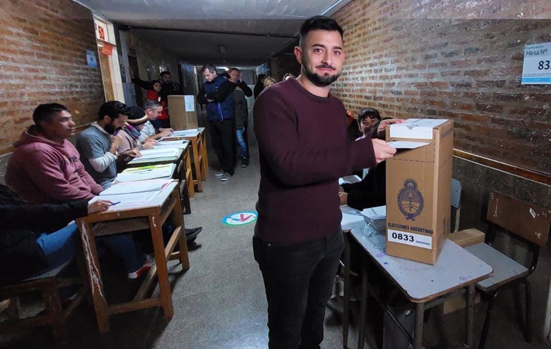 *Osvaldo Pérez Cuevas emitió su voto: "esperamos que la gente venga a votar y se exprese”*