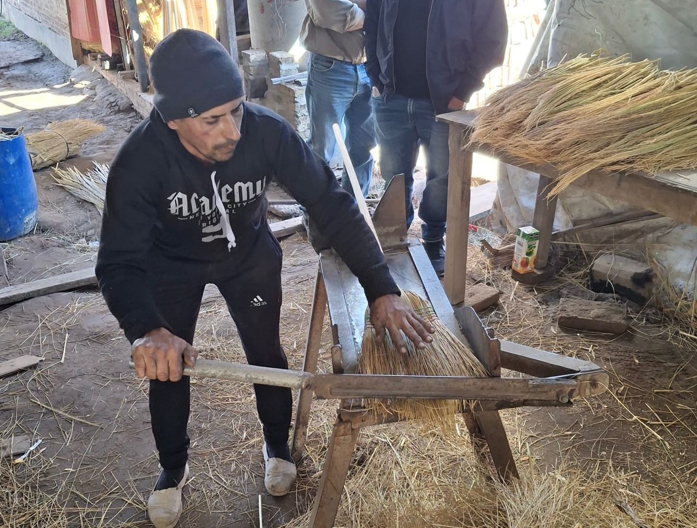 EL IMPENETRABLE: EMPRENDEDORES Y PRODUCTORES CONTINÚAN RECIBIENDO ASISTENCIA Y ACOMPAÑAMIENTO DEL GOBIERNO PROVINCIAL