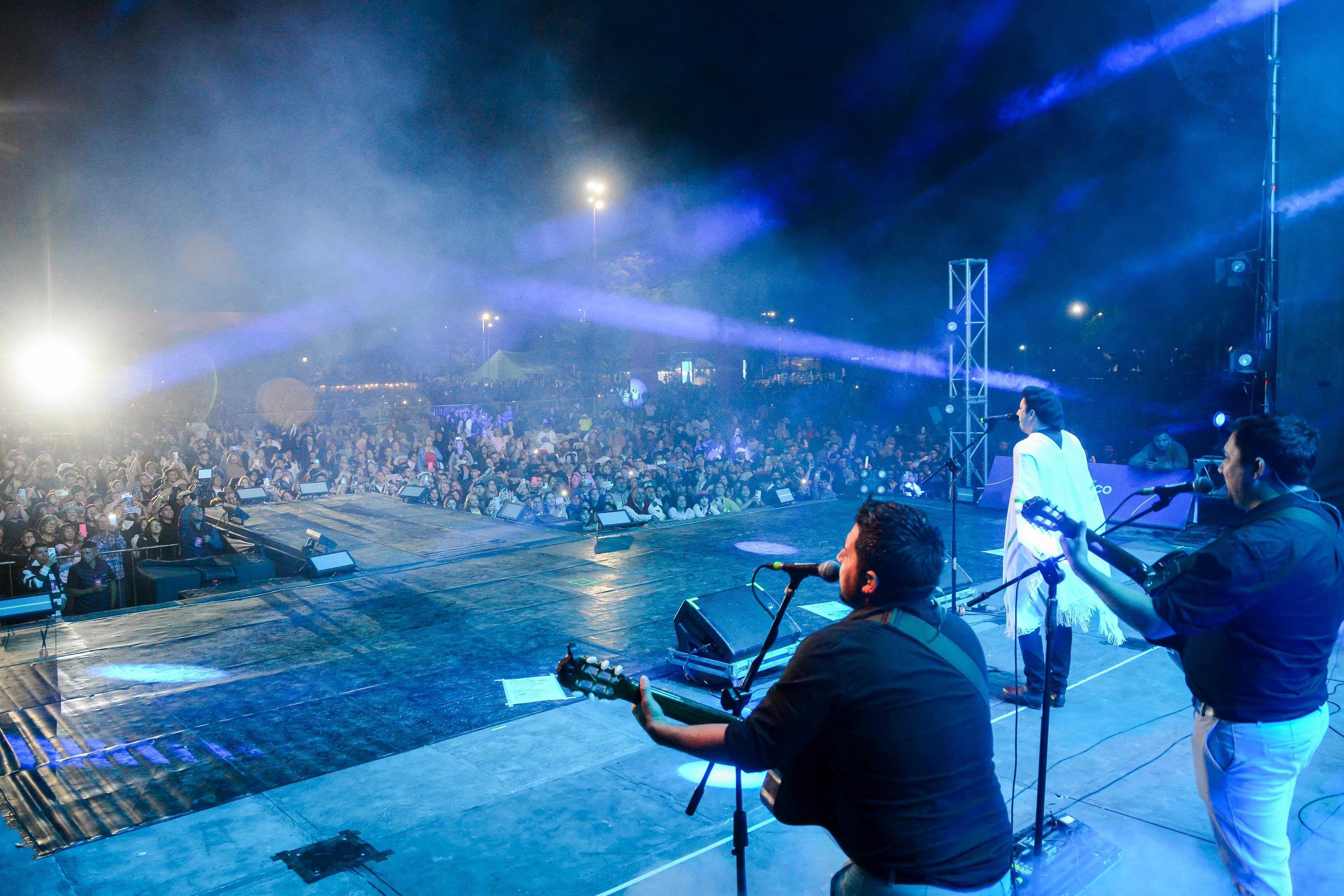 *CHACO VIBRA, 2DA. EDICIÓN: UN FESTIVAL MULTITUDINARIO QUE CIERRA ESTA NOCHE CON ÁNGELO ARANDA Y LOS NOCHEROS*