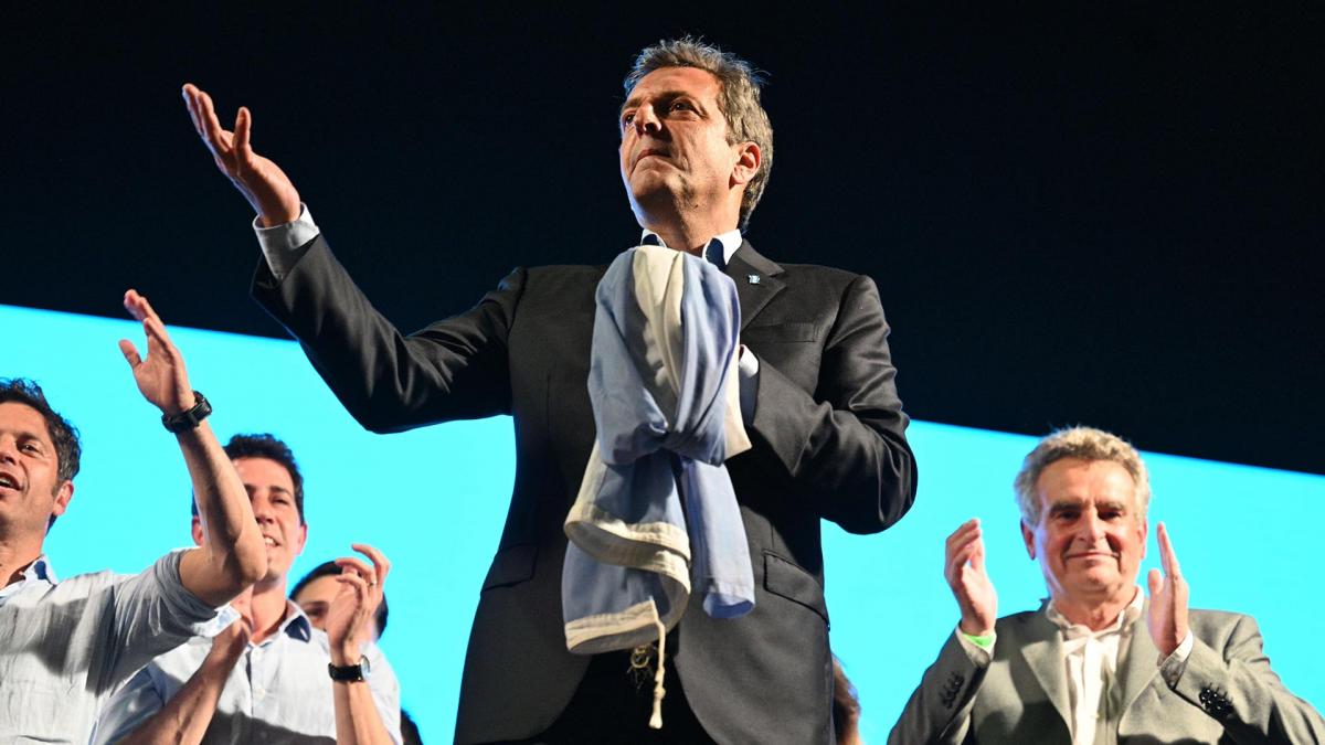 "El pueblo argentino ha apostado a defender el trabajo, la educación, la salud y sus derechos"