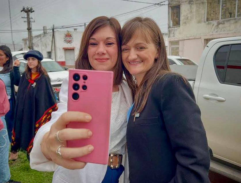 GRAL PINEDO: LA VICEGOBERNADORA SCHNEIDER ENCABEZÓ EL ACTO POR EL 113º ANIVERSARIO DE LA CIUDAD Y POR EL 215 ANIVERSARIO DE LA REVOLUCIÓN DE MAYO