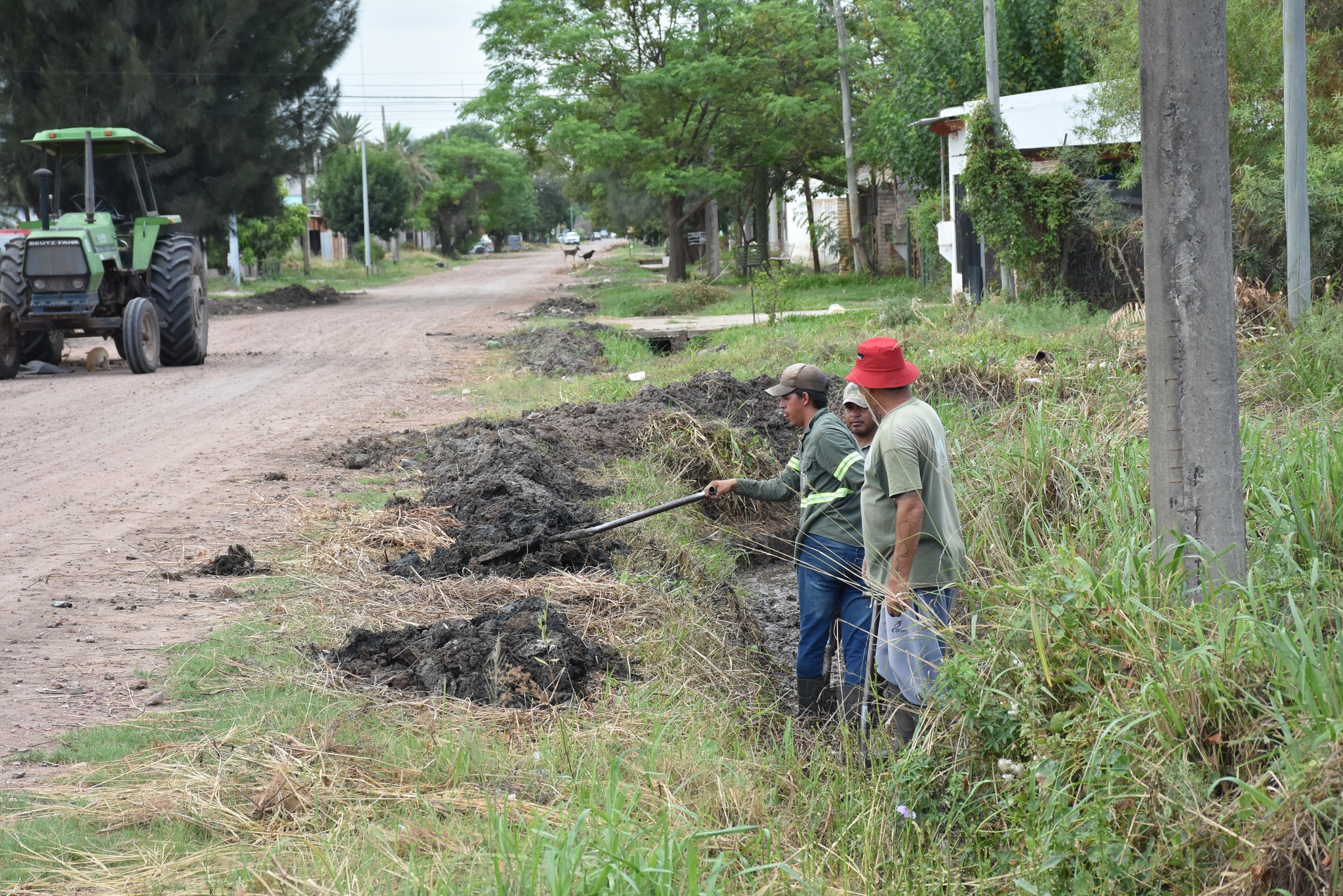 MUNICIPALIDAD DE VILLA ÁNGELA: TRABAJOS Y OBRAS EN EJECUCIÓN PARA EL DESARROLLO DE LA CIUDAD